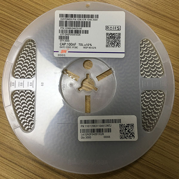 風華貼片電容1206104K250V